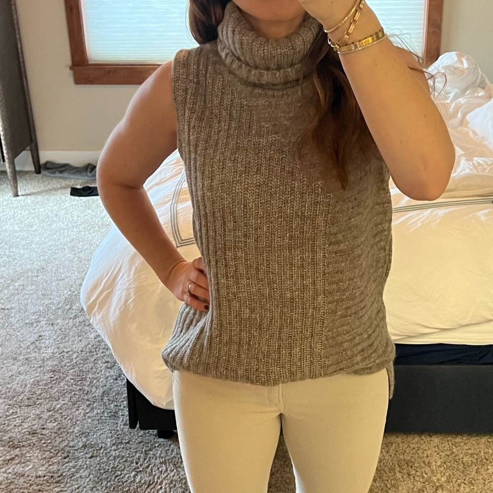 Tunic length theory sweater